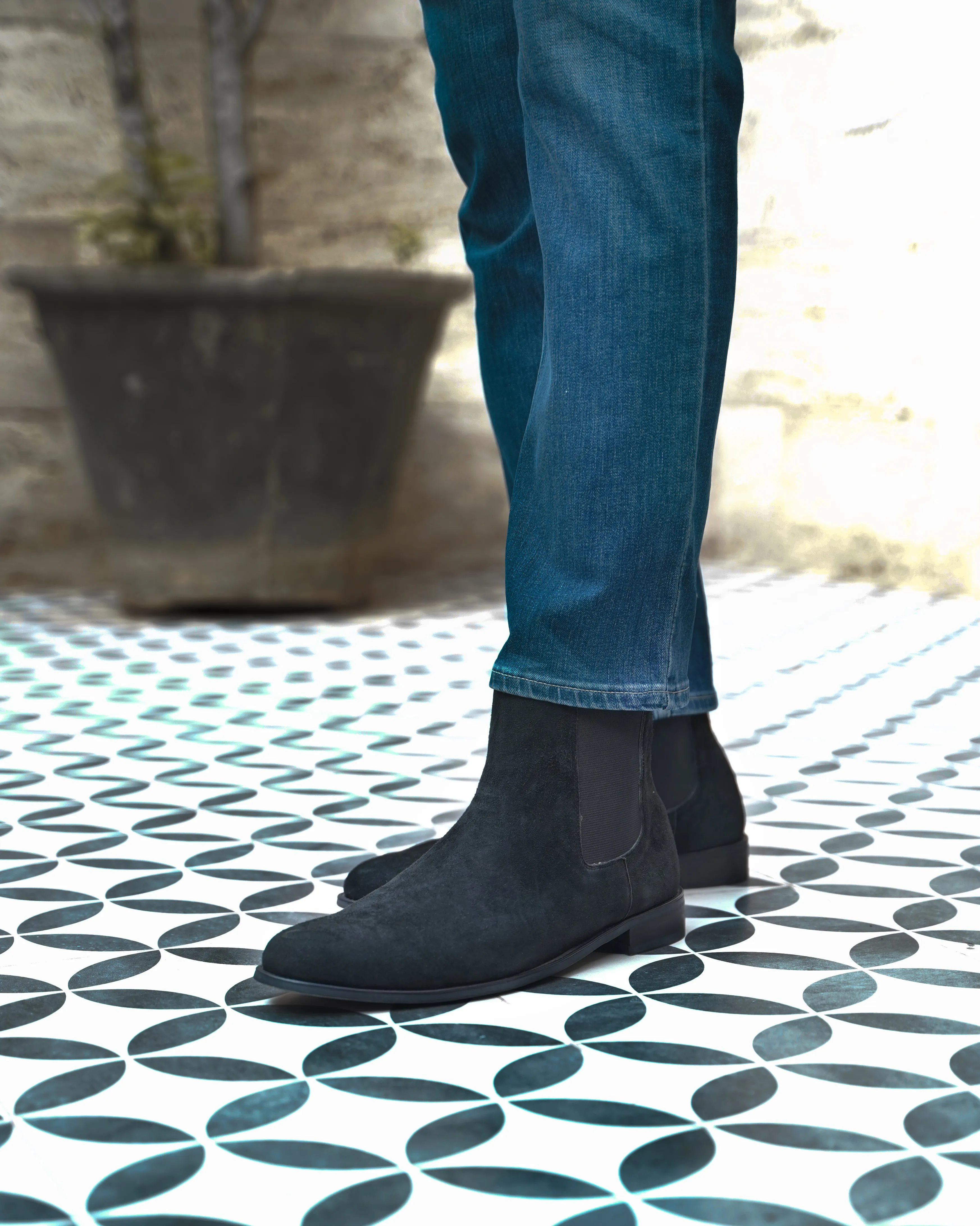 Bochum - Men's Black Kid Suede Chelsea Boot